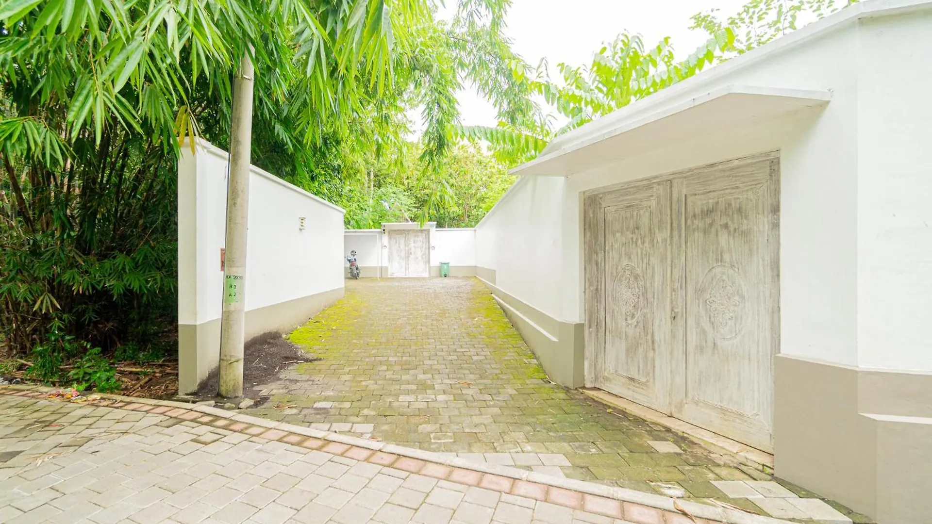 Istana Dalton By Bukit Vista Villa Uluwatu   Uluwatu (Bali)